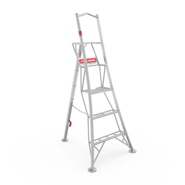5060139340946 1 Henchman Rear Leg Adjustable Tripod Ladder 6ft.webp